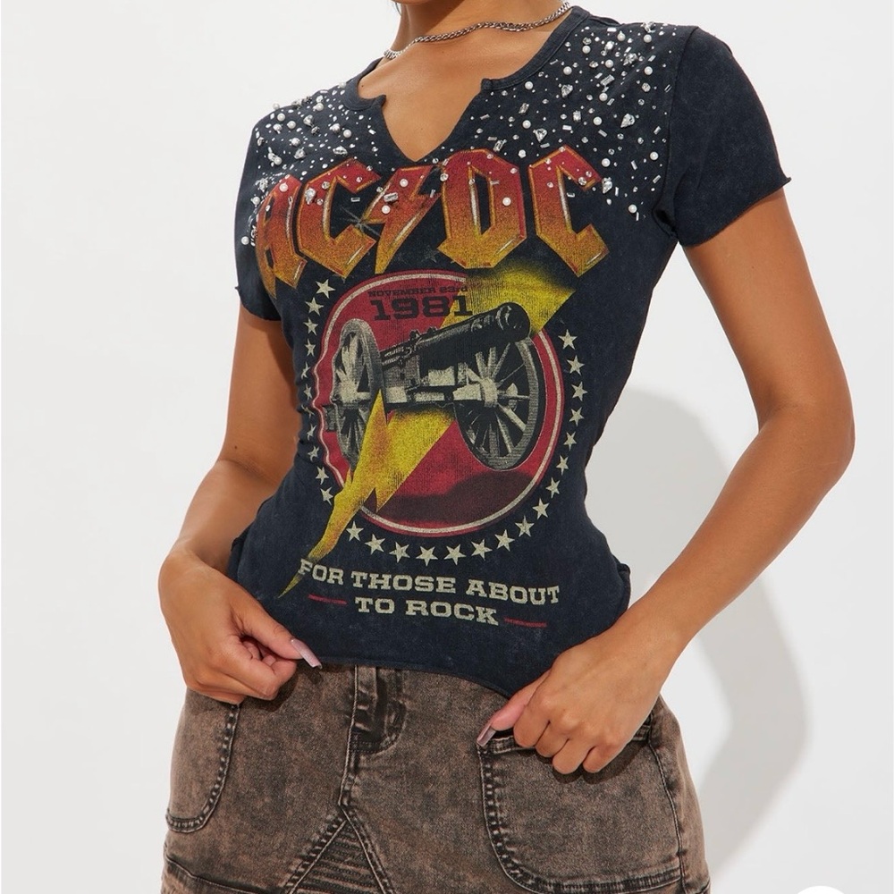 Fashion Nova Graphic ACDC Tee Size XXL Women's